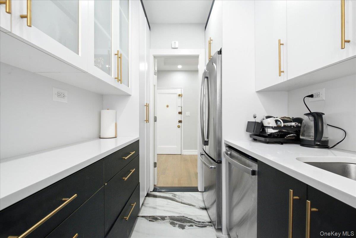 67-66 108th Street, Unit D5 photo 15