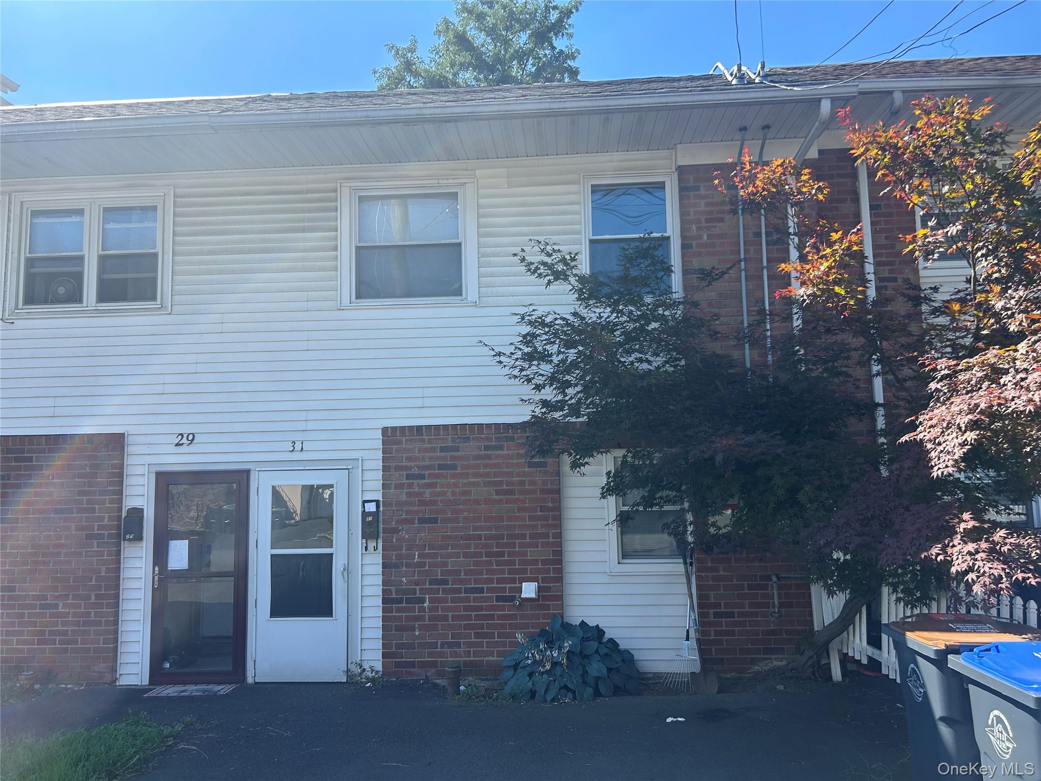 31 Farley Drive – For Sale photo 2