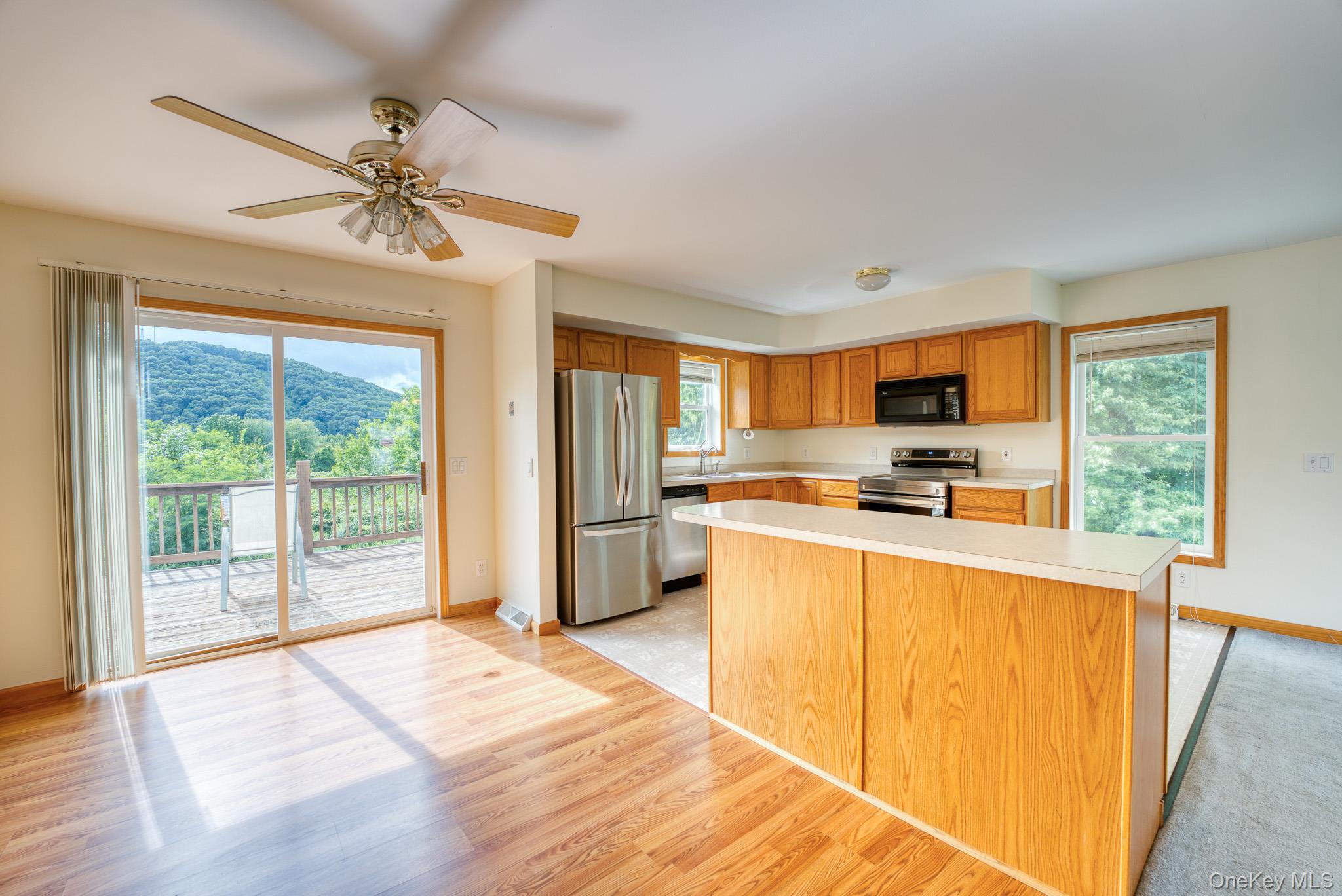 200 Doris Street – For Sale photo 8