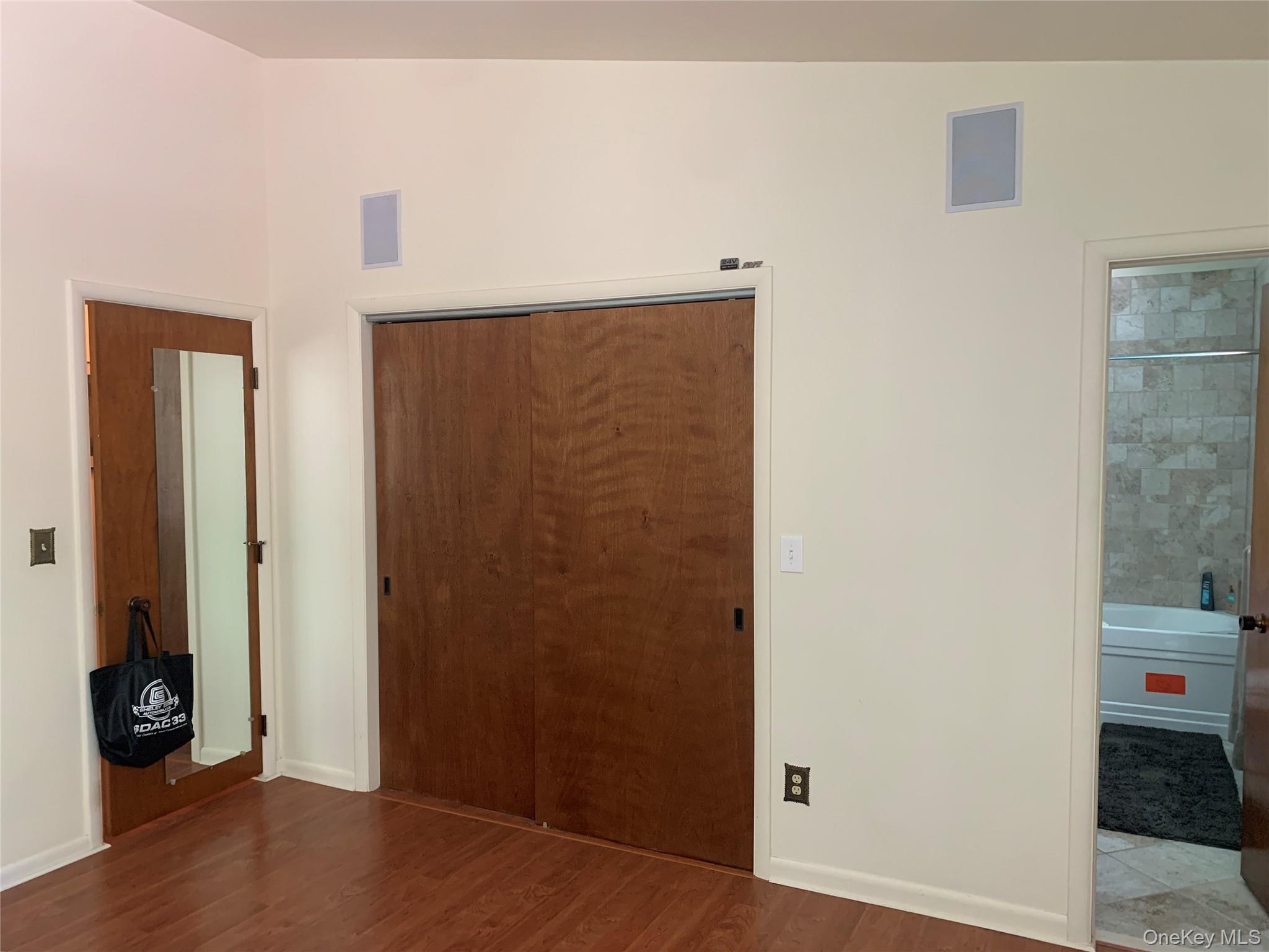 58 Ireland Drive – For Sale photo 27