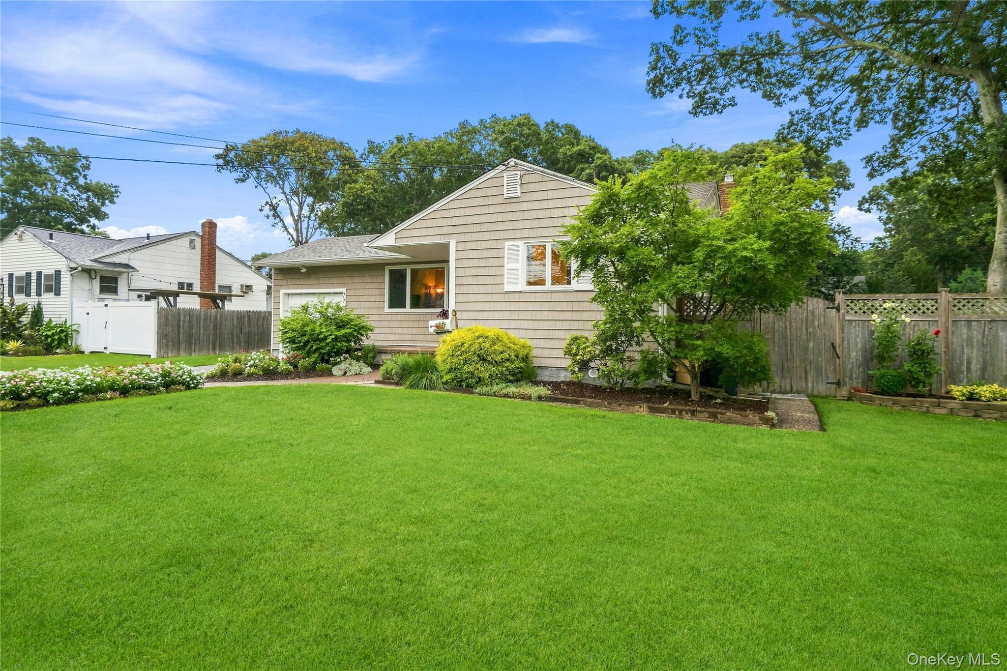 77 Lumur Drive – For Sale