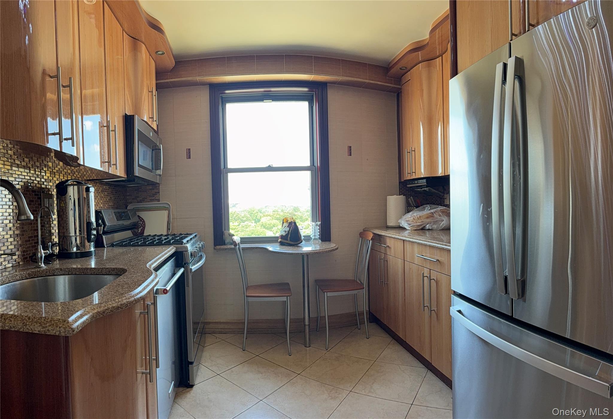 61-20 Grand Central Parkway, Unit C 905 photo 28