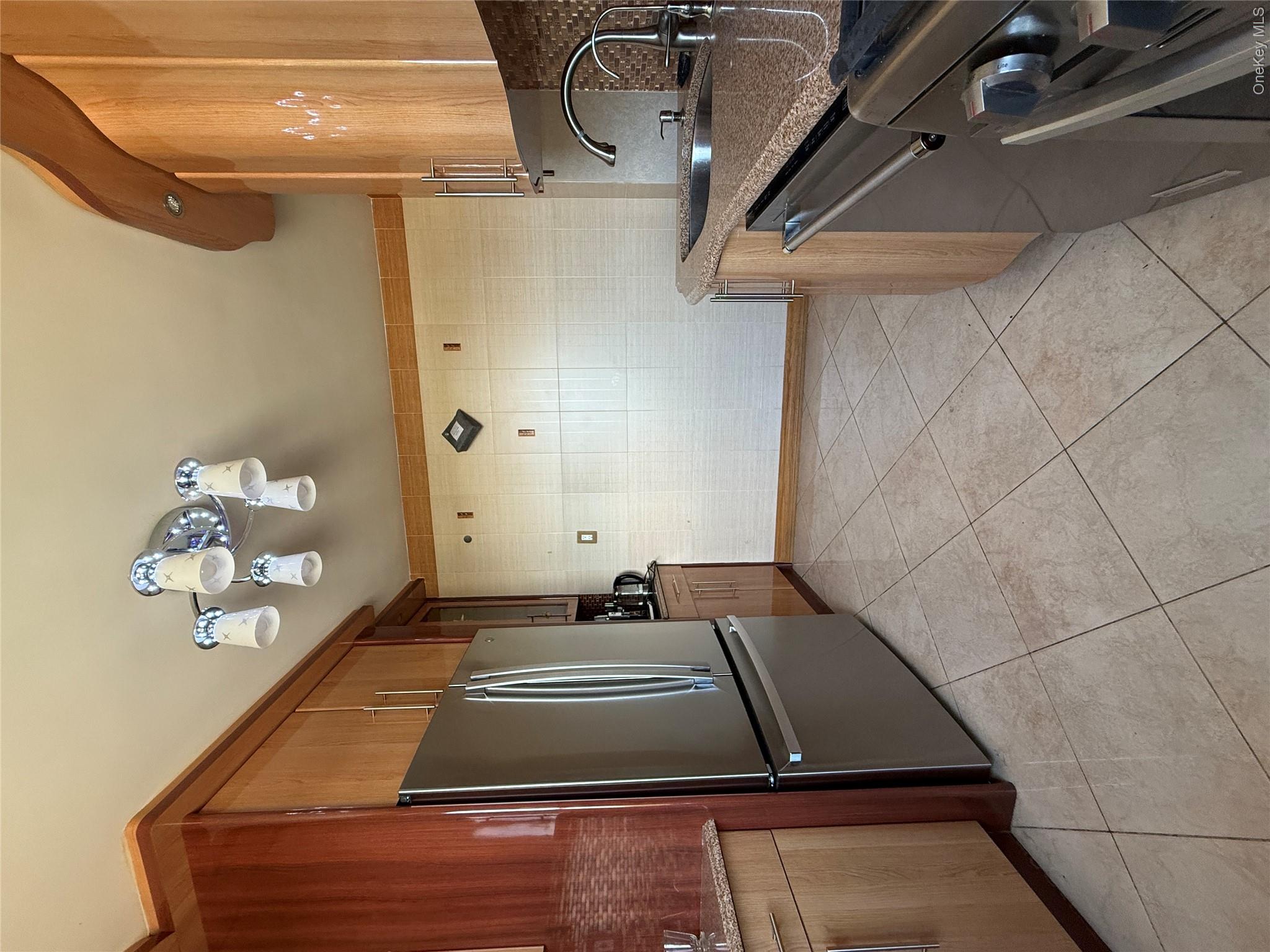 61-20 Grand Central Parkway, Unit C 905 photo 21