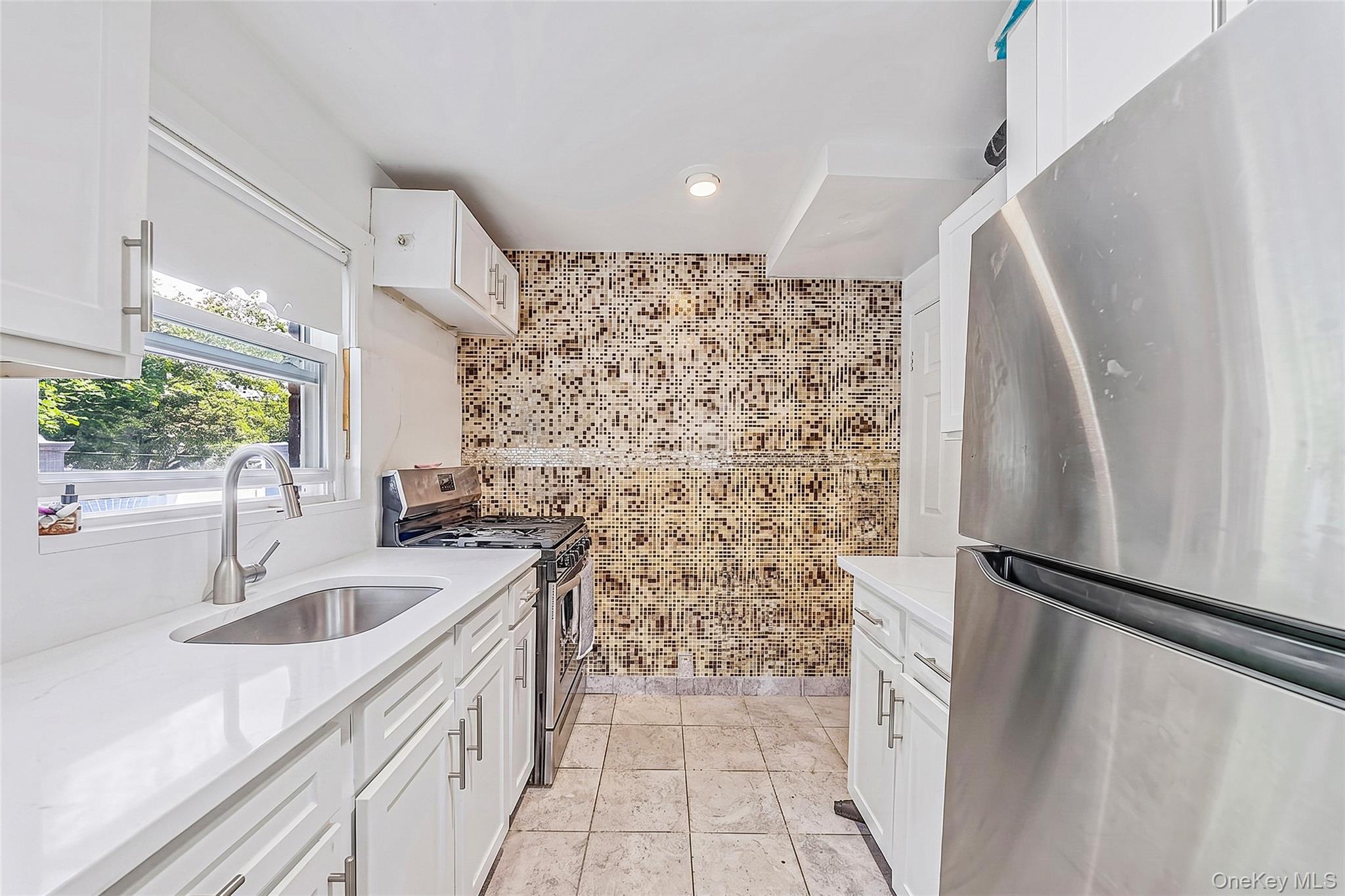 695 Front Street – For Sale photo 24
