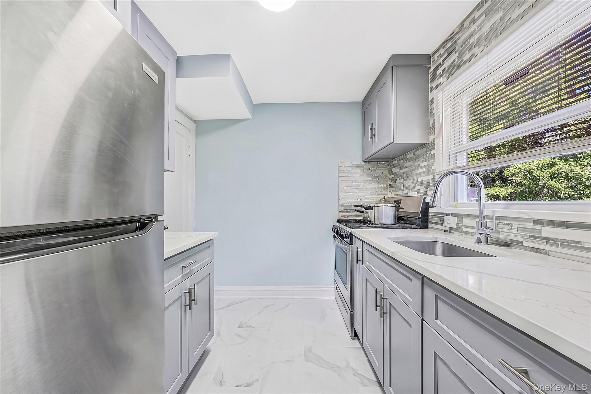 695 Front Street – For Sale photo 12