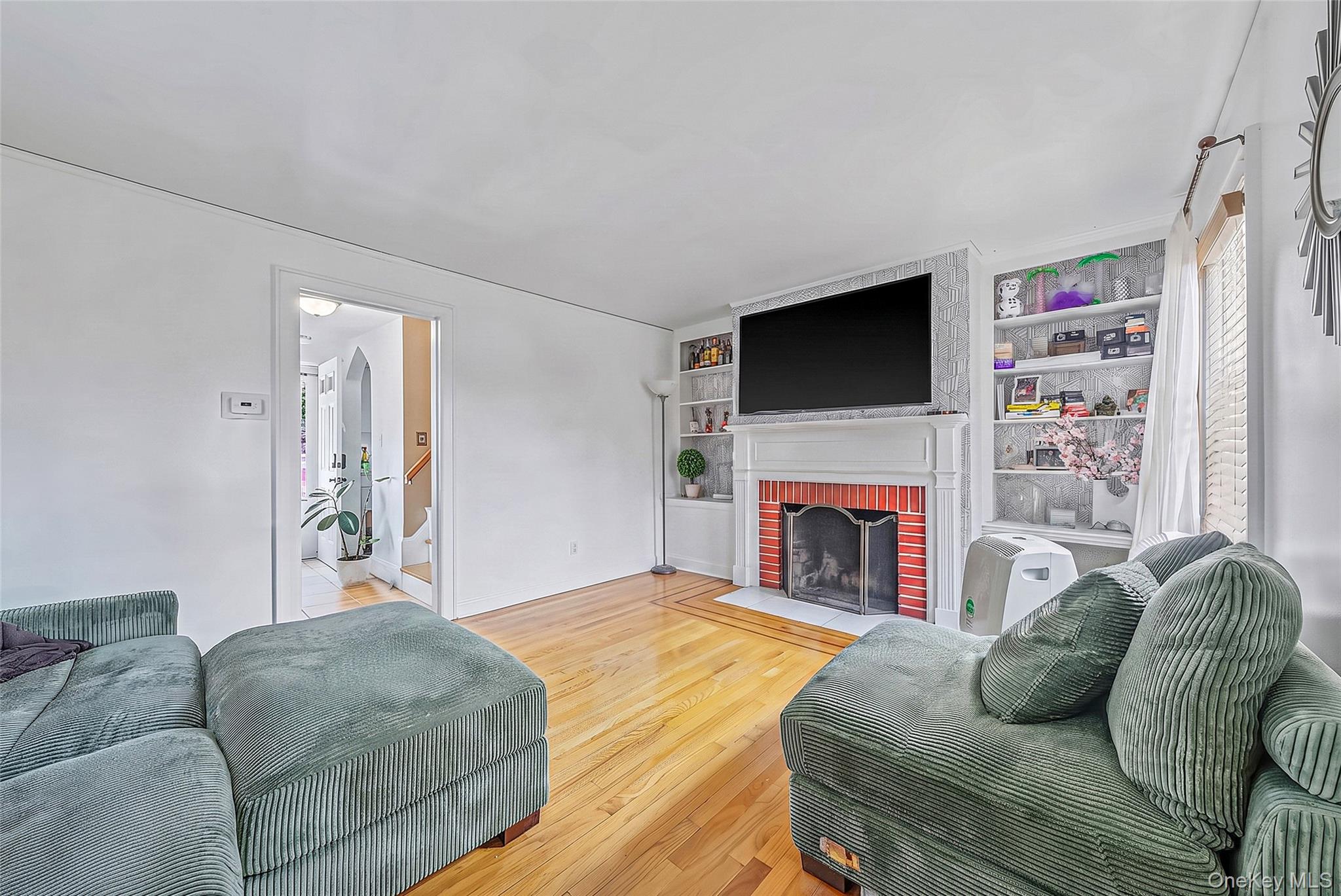 695 Front Street – For Sale photo 20