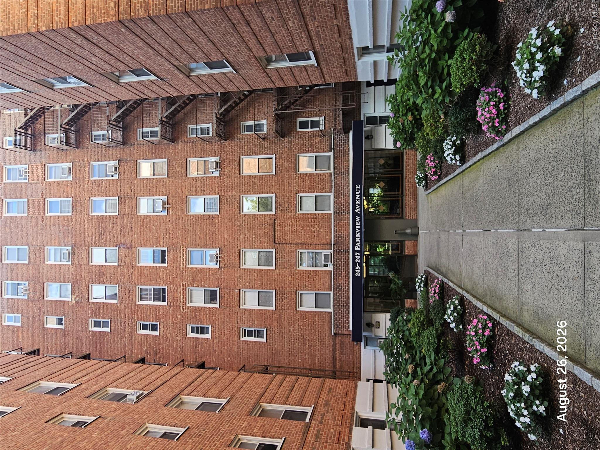 247 Parkview Avenue, Unit 5L