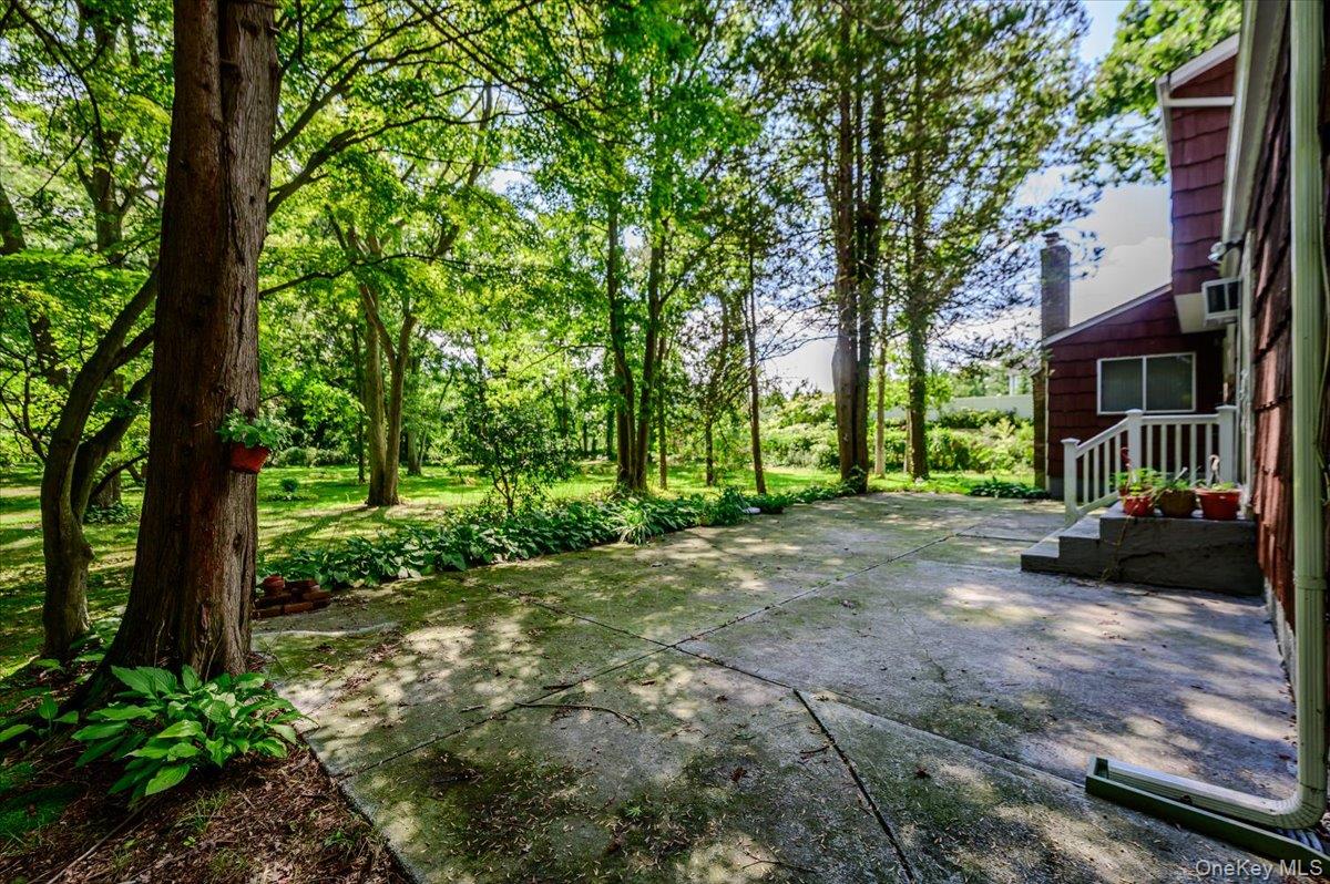 44 E Half Hollow Road – For Sale photo 36