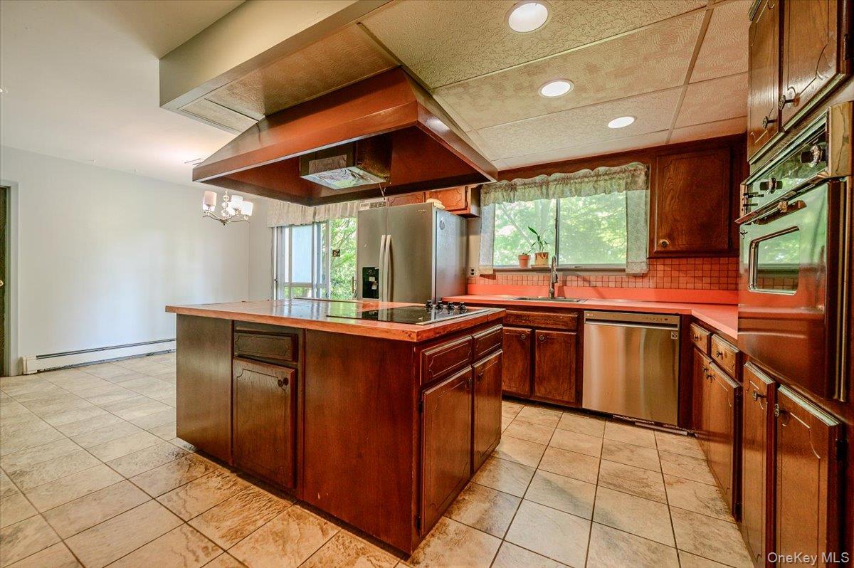 44 E Half Hollow Road – For Sale photo 11