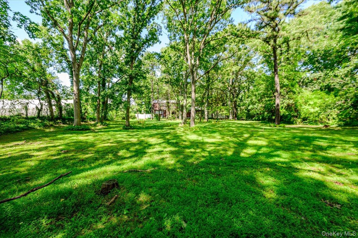 44 E Half Hollow Road – For Sale photo 38