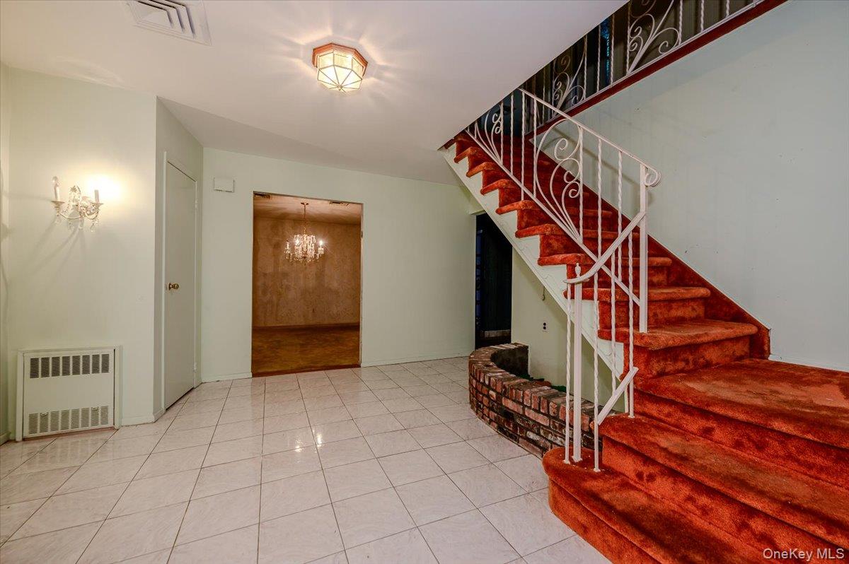 44 E Half Hollow Road – For Sale photo 6