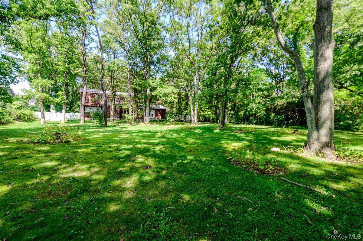 44 E Half Hollow Road – For Sale photo 37