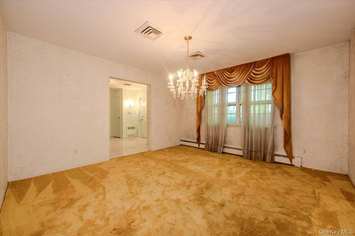 44 E Half Hollow Road – For Sale photo 10
