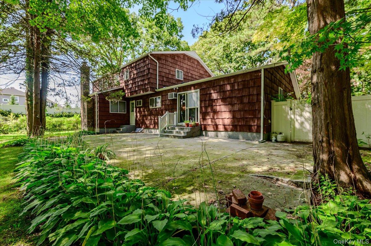44 E Half Hollow Road – For Sale photo 34