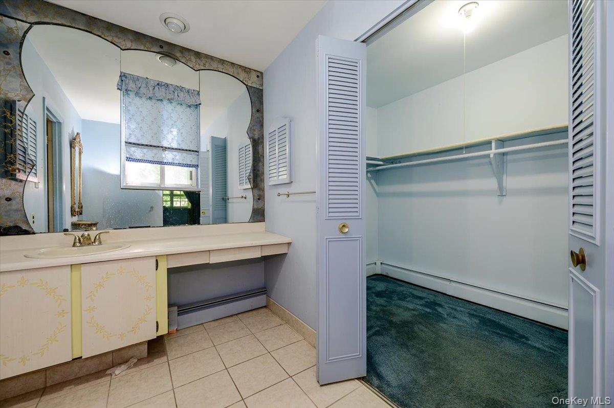 44 E Half Hollow Road – For Sale photo 25