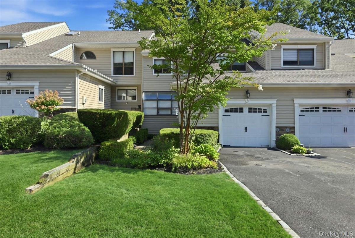 49 Villas Circle – For Sale