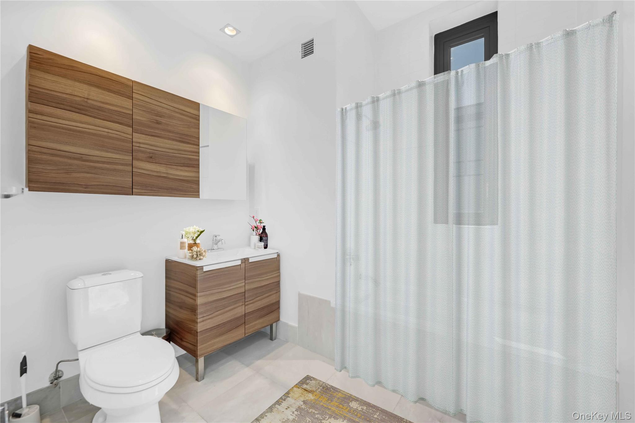 701 Ridge Hill Boulevard, Unit 12B photo 5