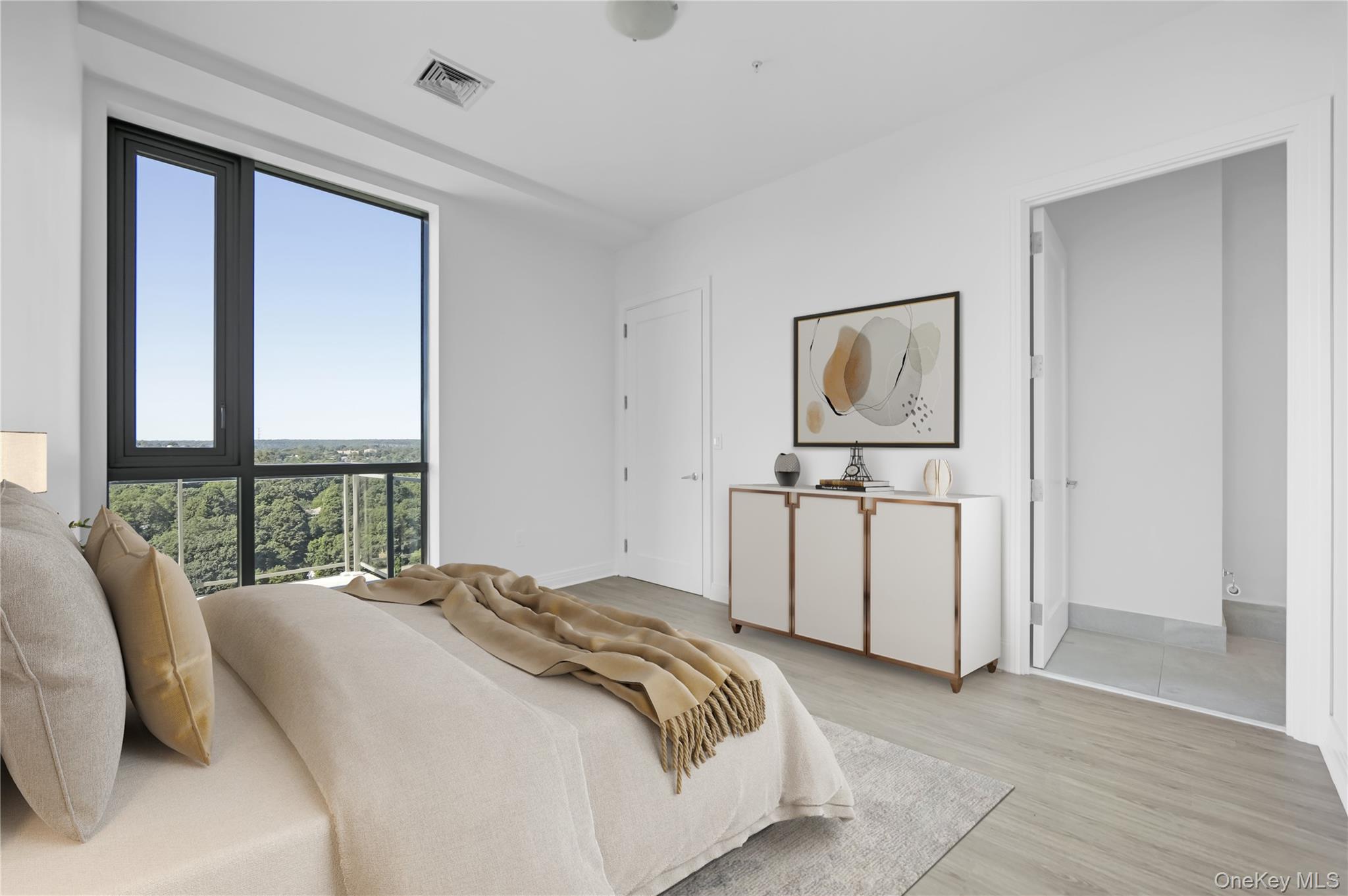 701 Ridge Hill Boulevard, Unit 12B