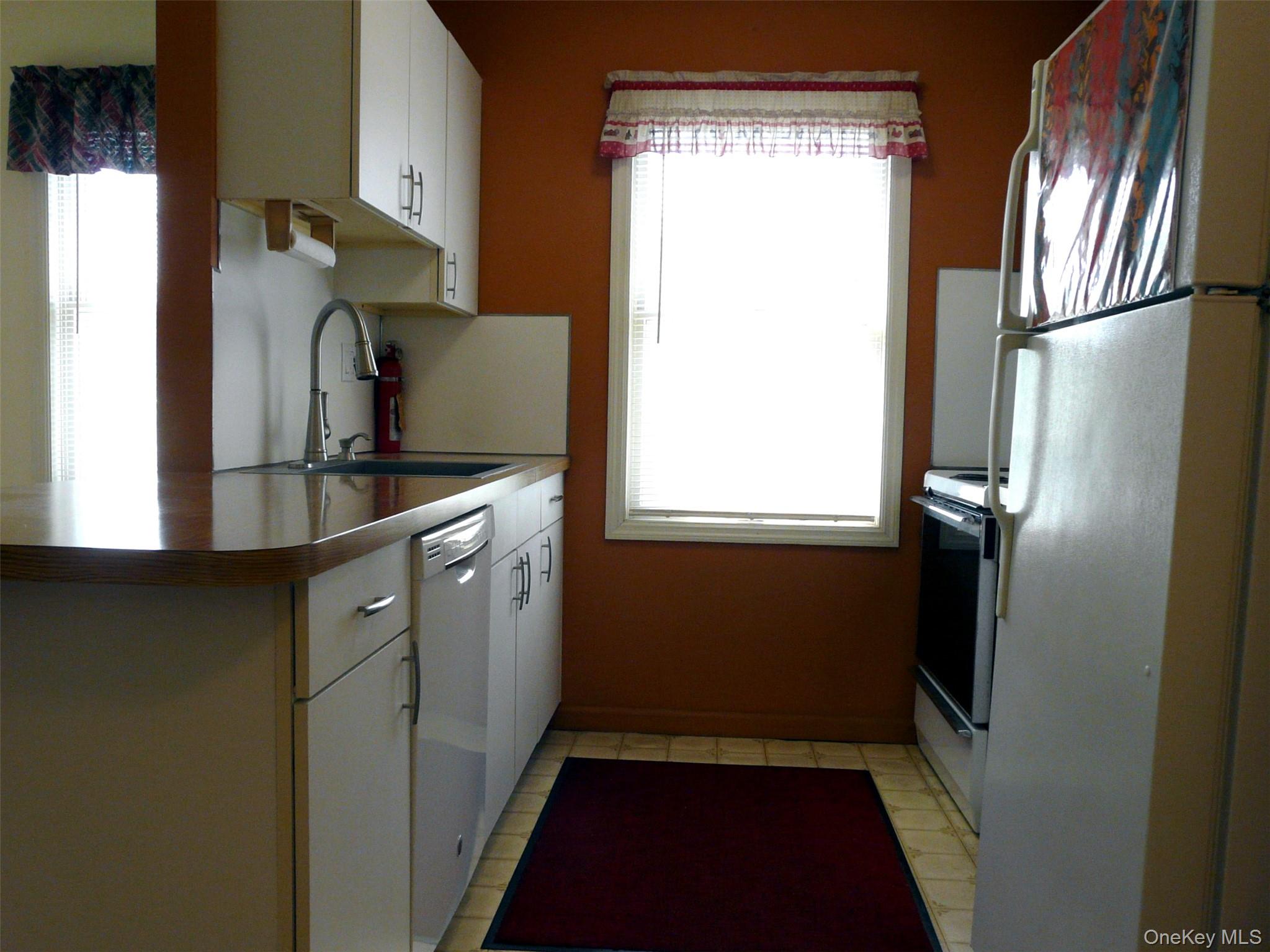 1876 Commerce Street – For Sale photo 5