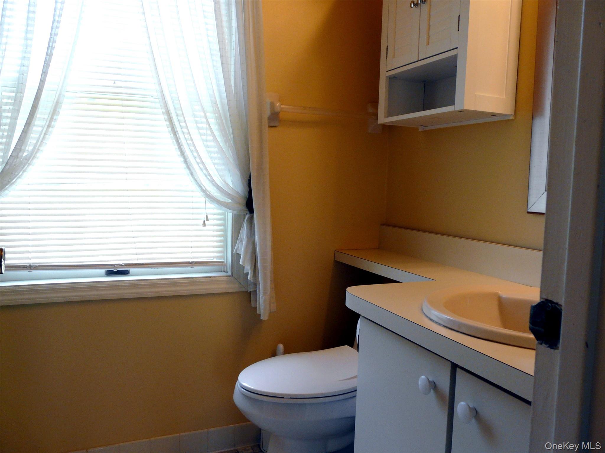 1876 Commerce Street – For Sale photo 12