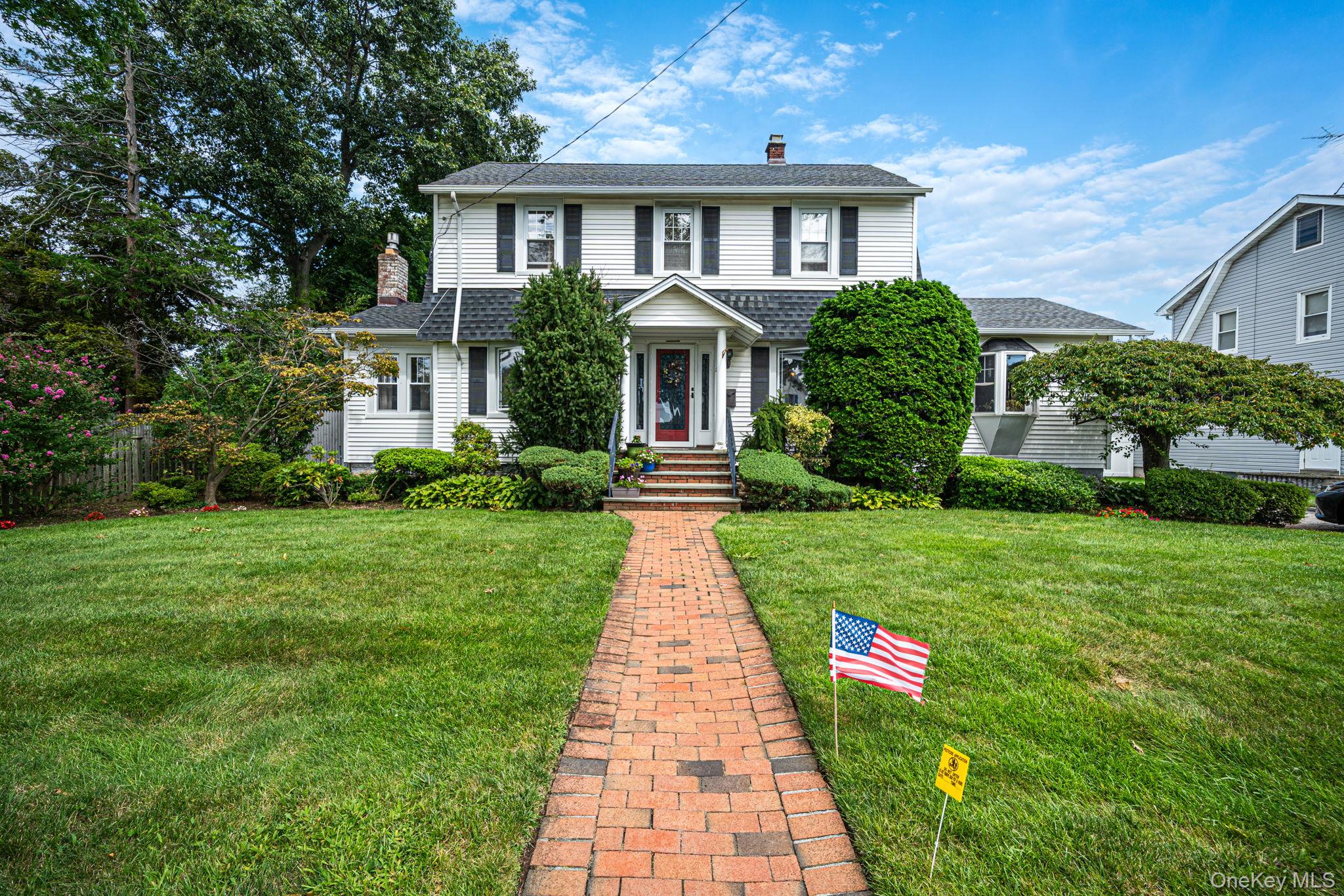 57 Caroline Street – For Sale