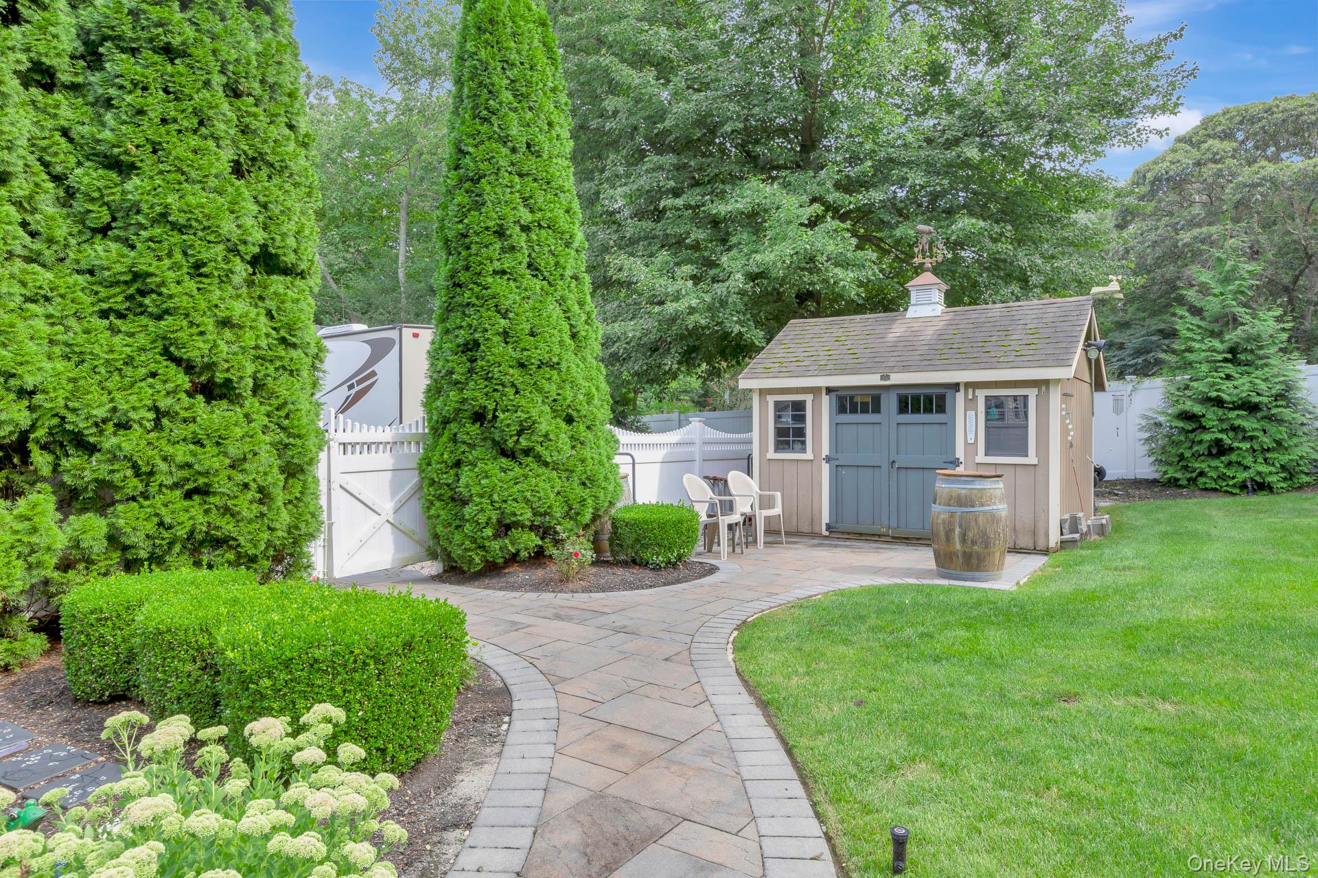 2835 N Wading River Road – For Sale photo 34