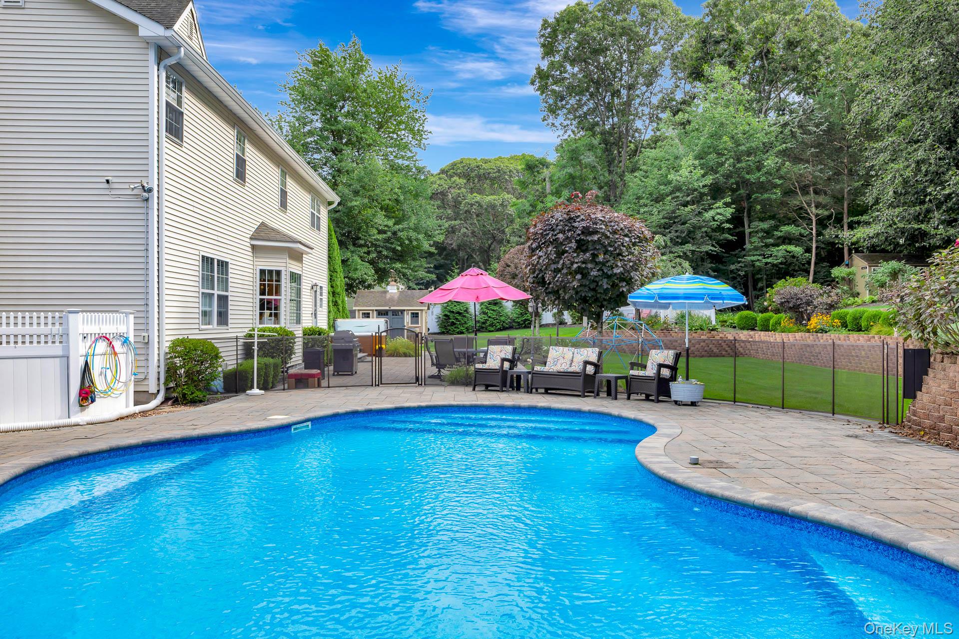 2835 N Wading River Road – For Sale photo 39