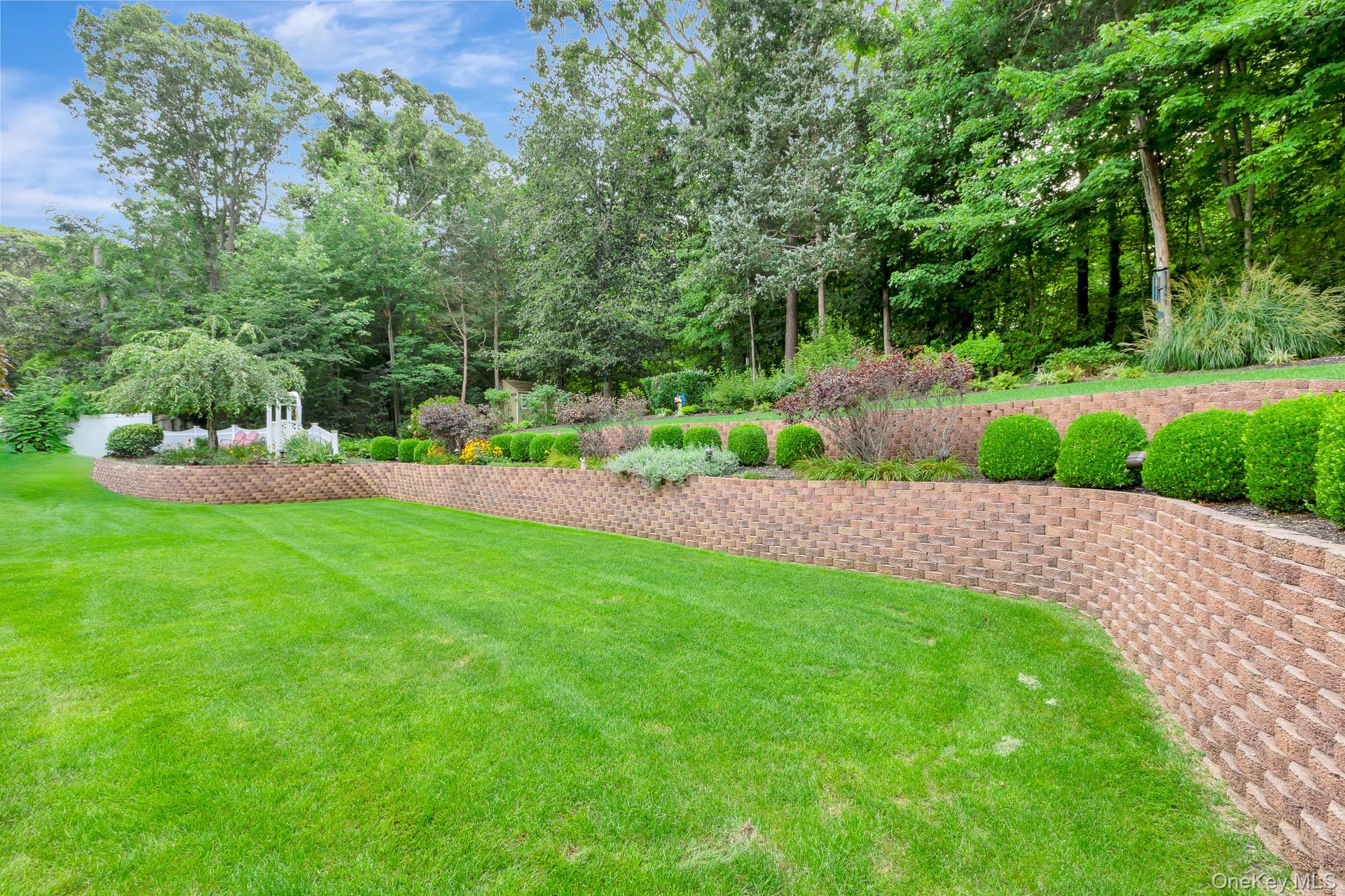 2835 N Wading River Road – For Sale photo 44