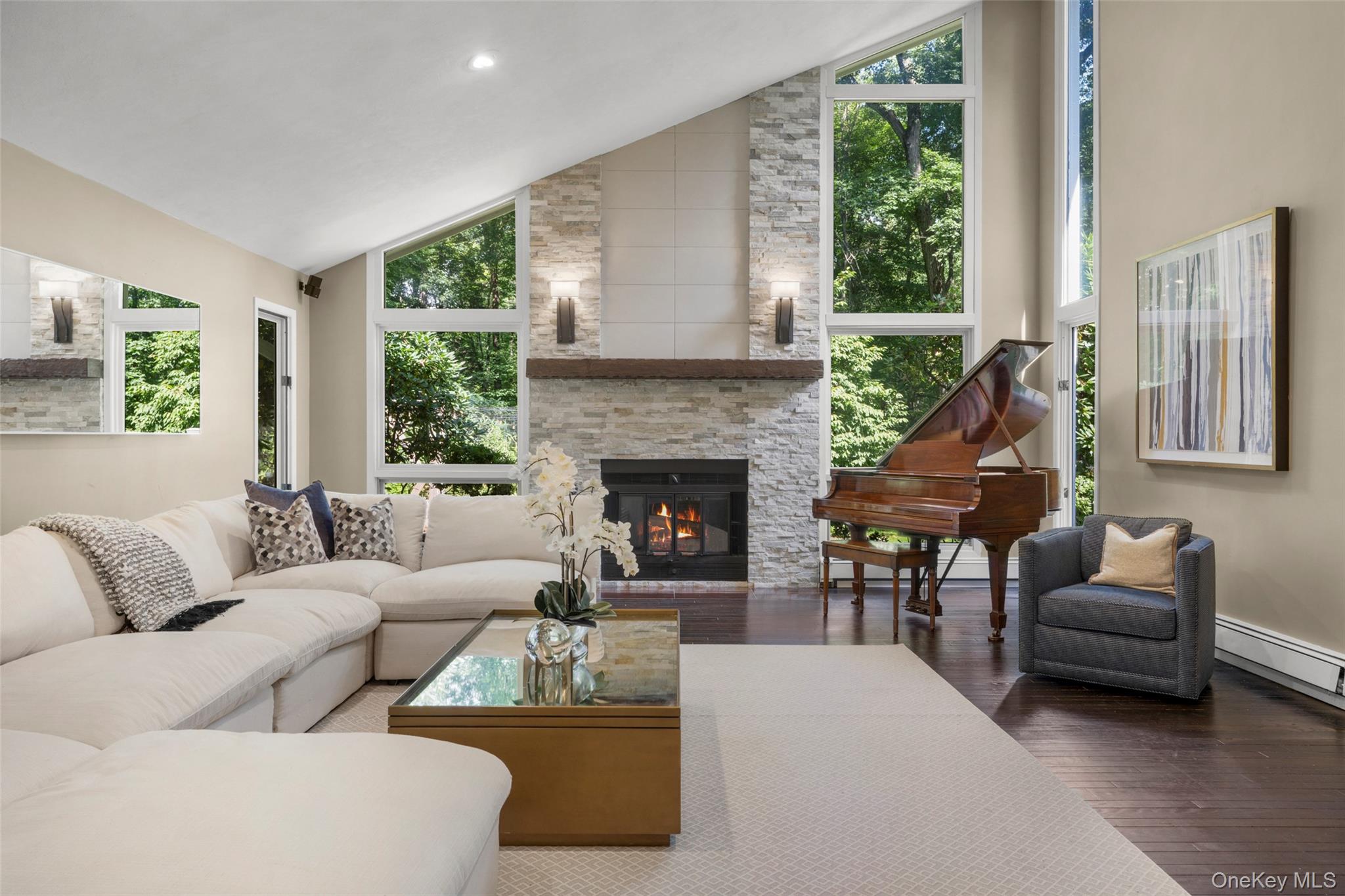 26 Cecilia Lane – For Sale photo 16