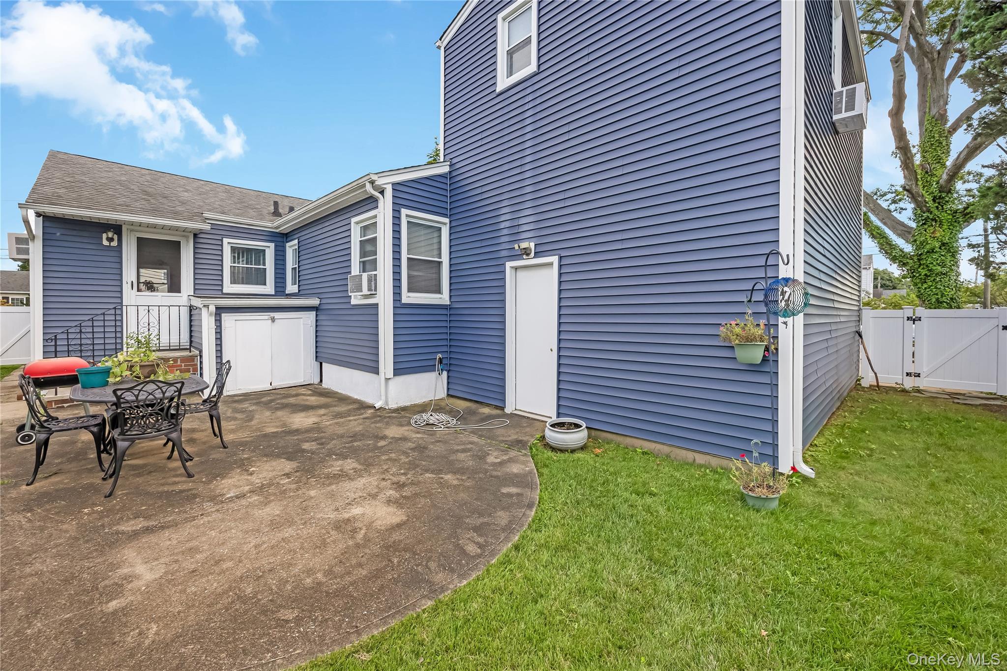 108 Woods Avenue – For Sale photo 23
