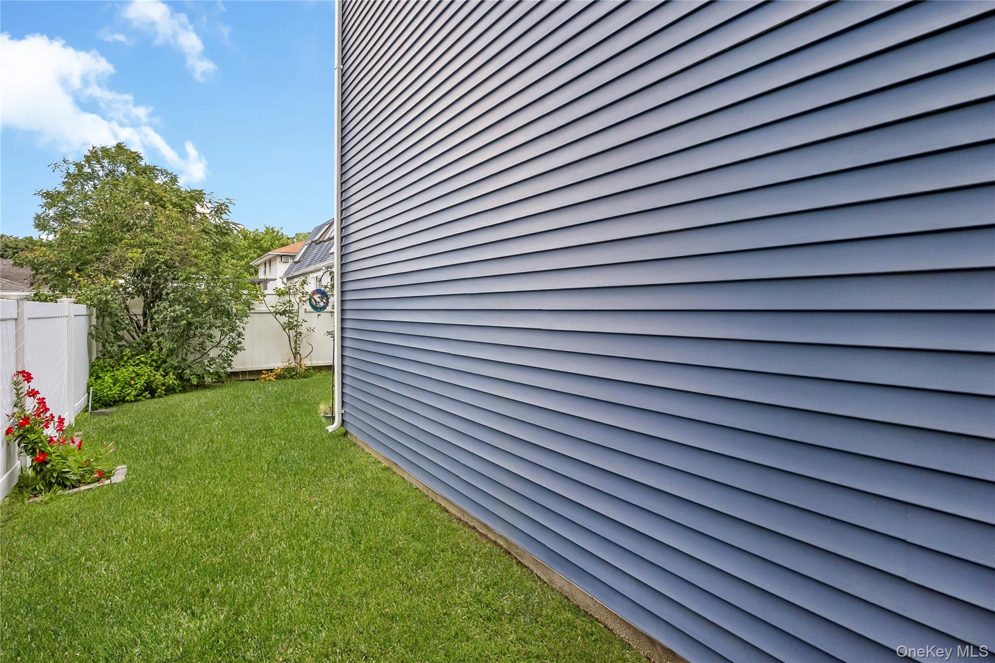 108 Woods Avenue – For Sale photo 26