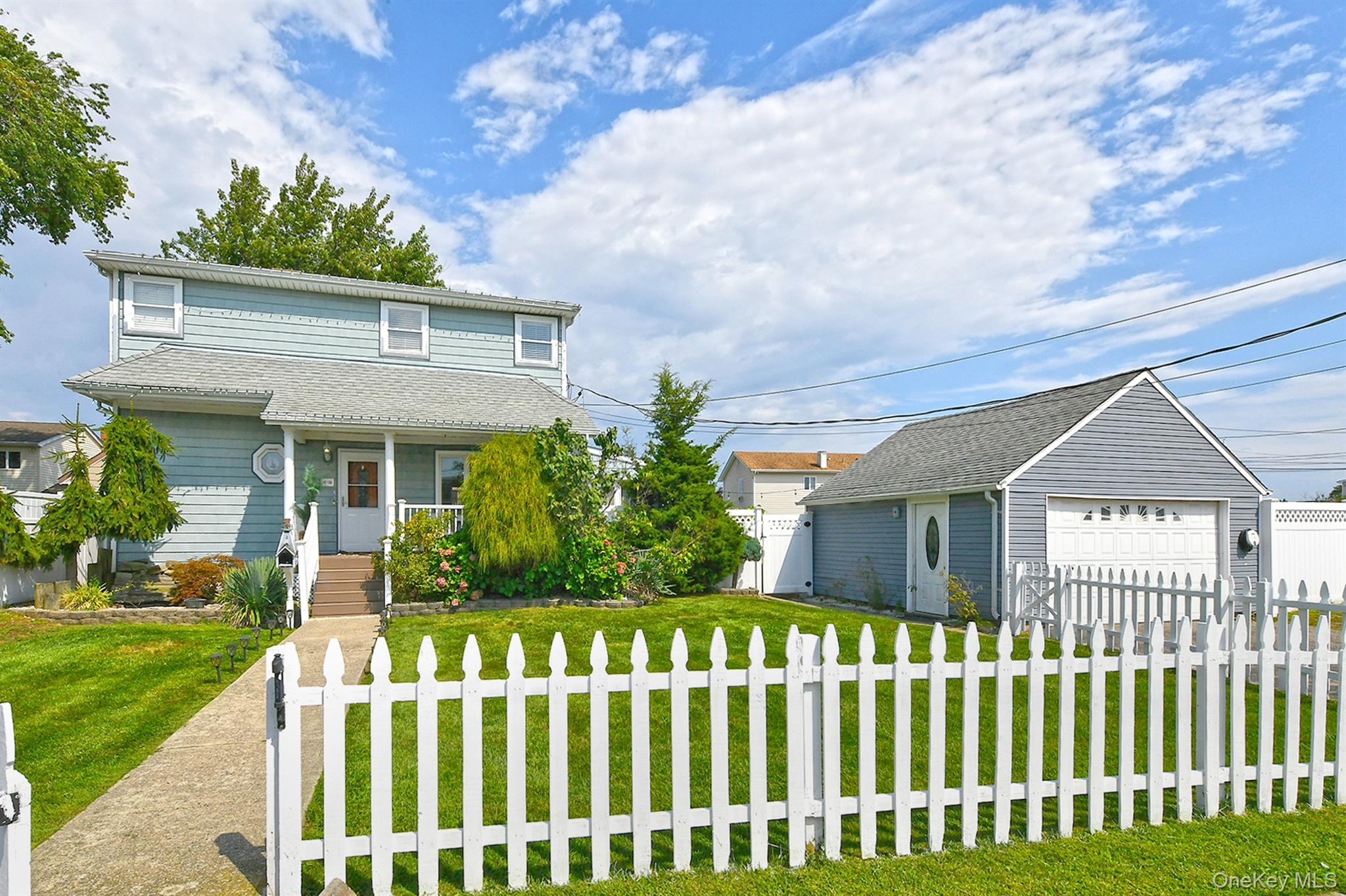 48 Lake Street – For Sale photo 2