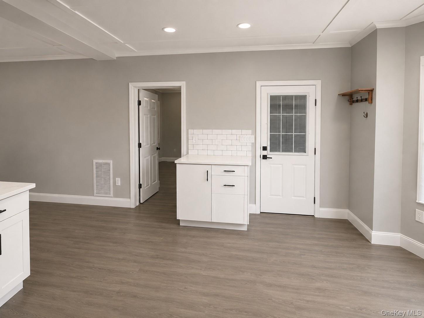3 Seward Avenue – For Rent photo 4