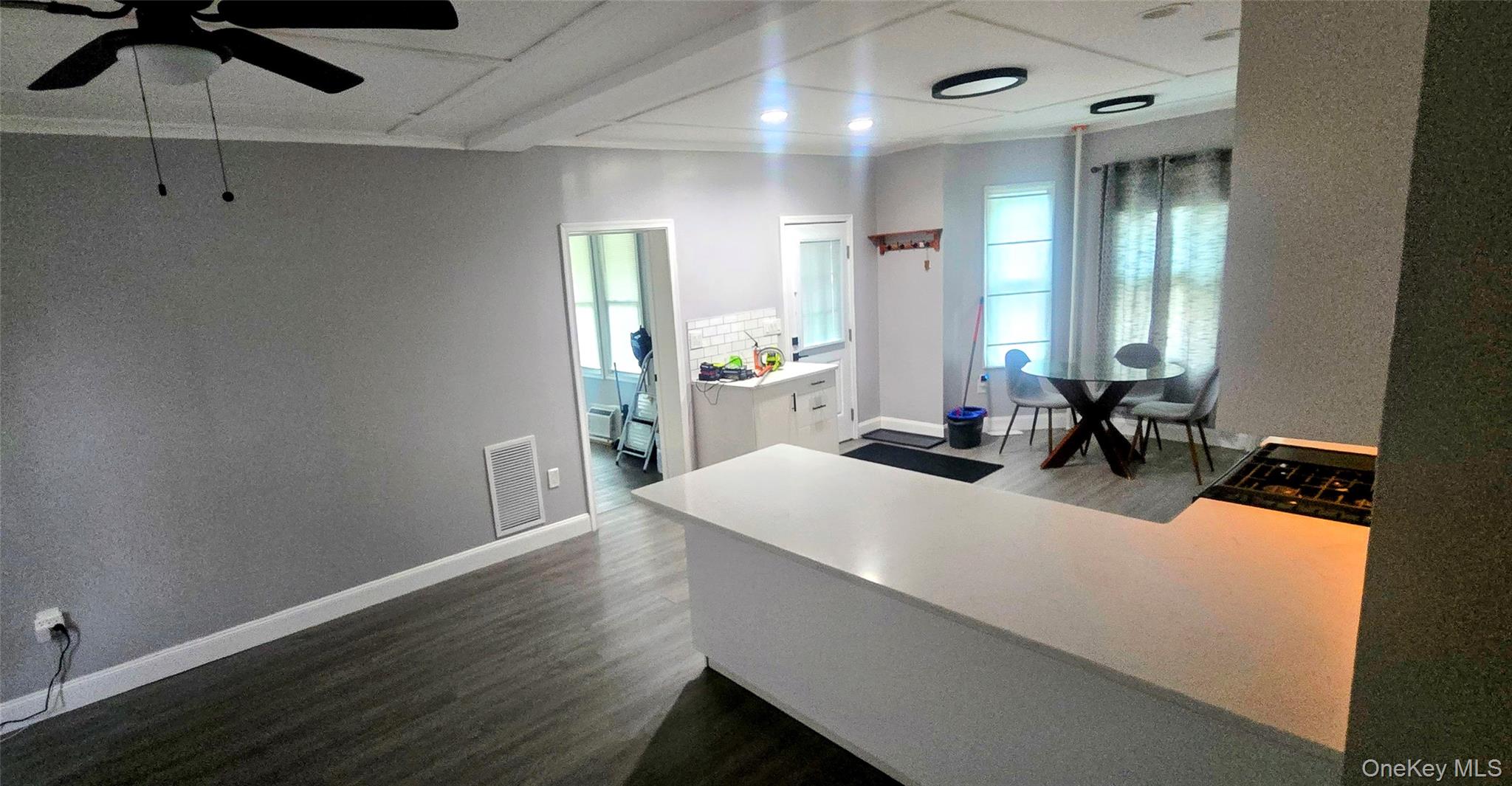 3 Seward Avenue – For Rent photo 3