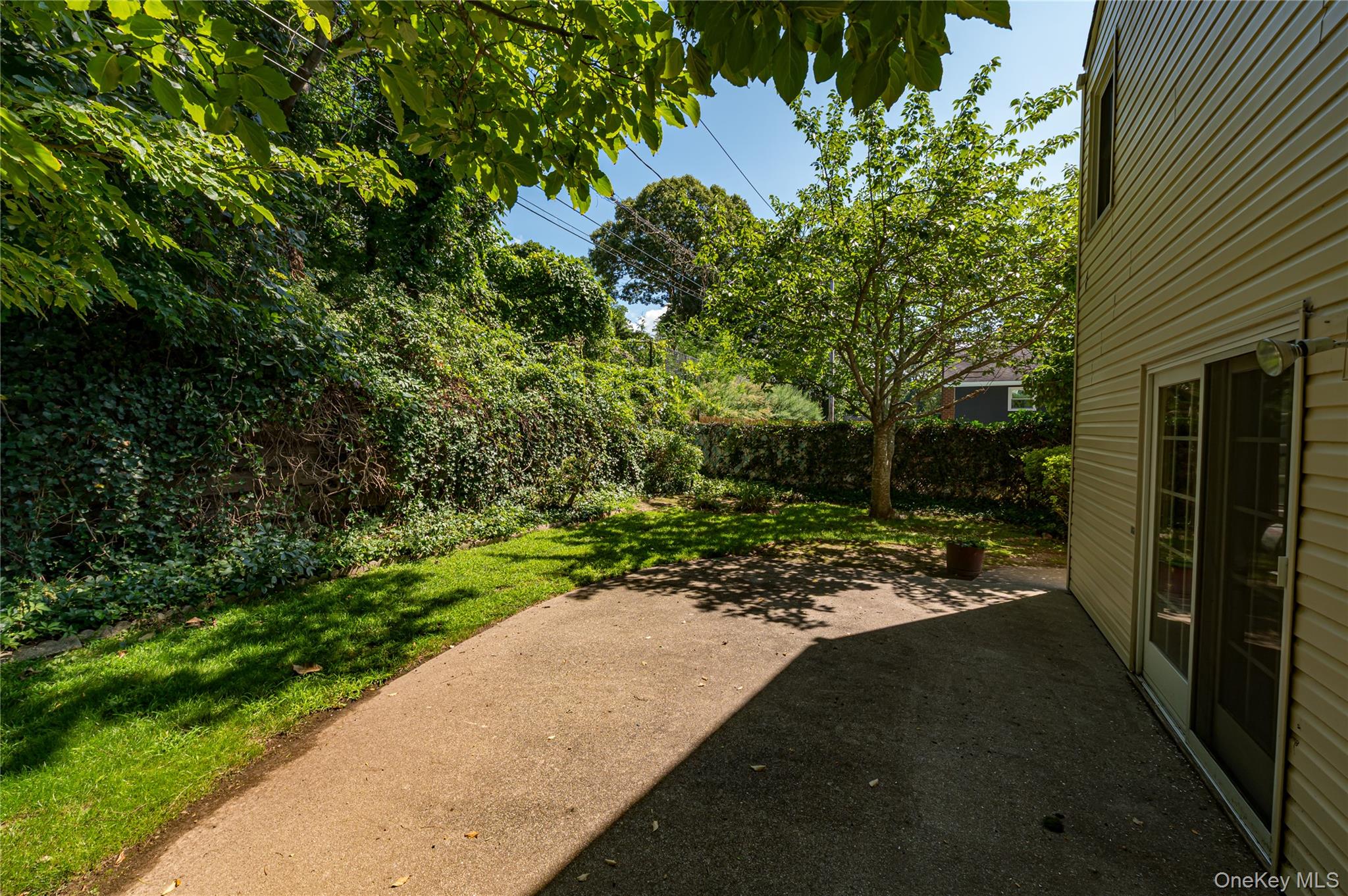 8 Salisbury Drive N – For Sale photo 28