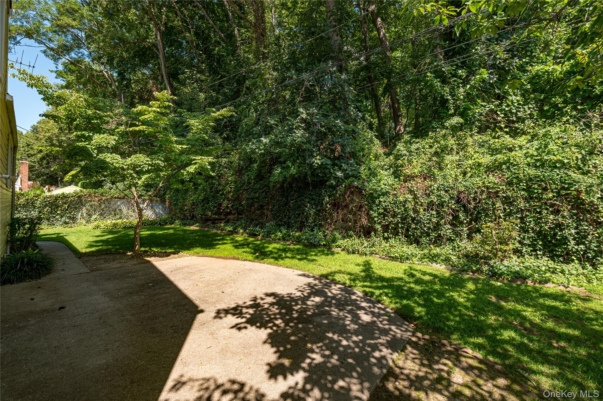 8 Salisbury Drive N – For Sale photo 29