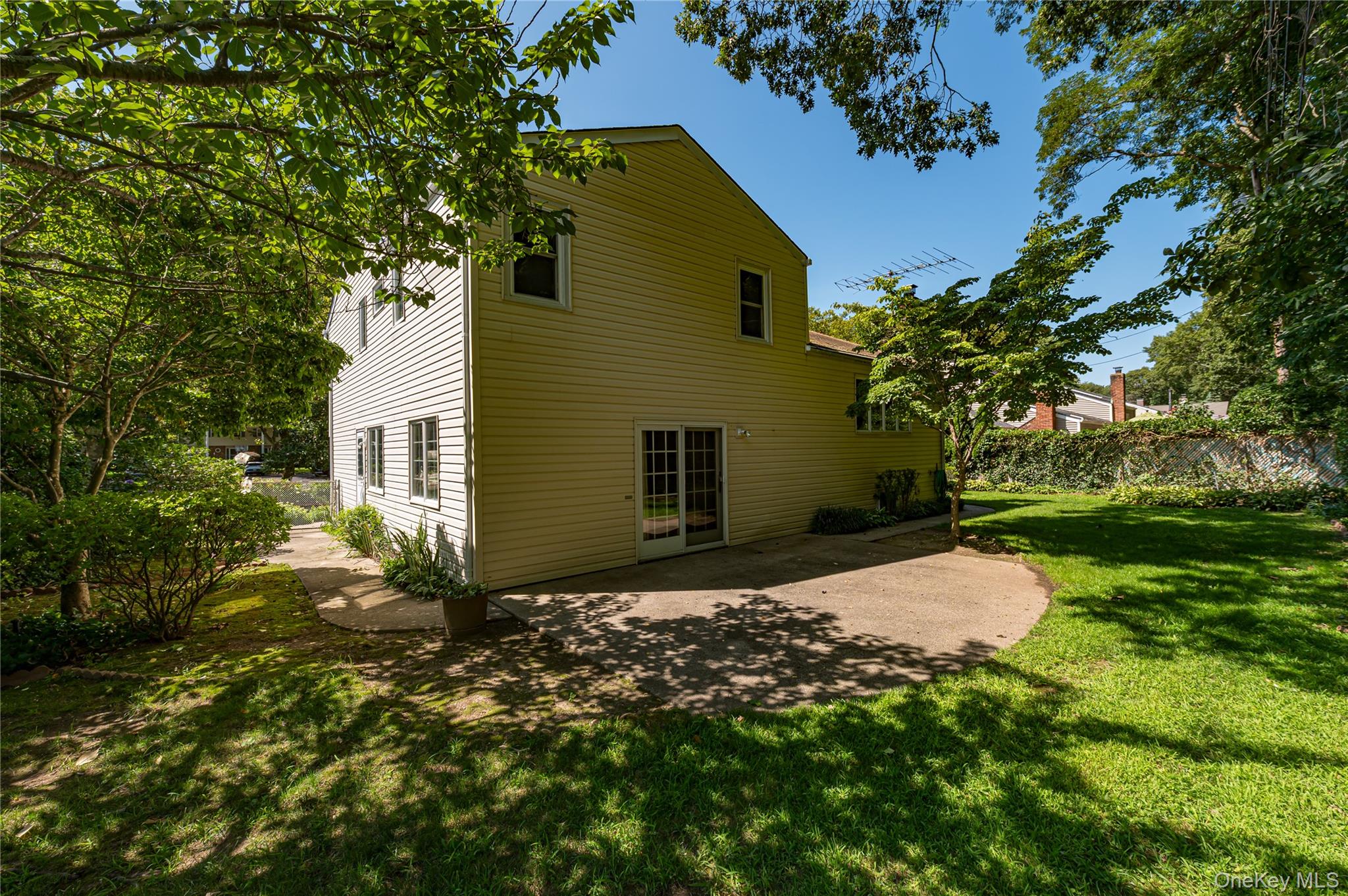 8 Salisbury Drive N – For Sale photo 30