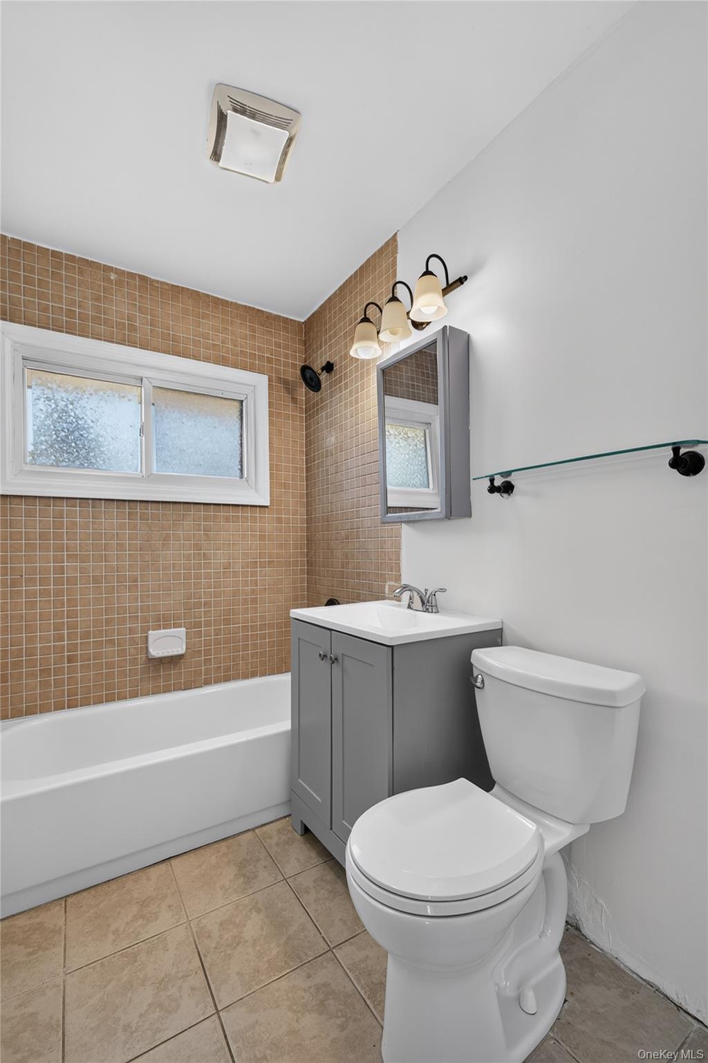 17 Berry Lane – For Sale photo 17