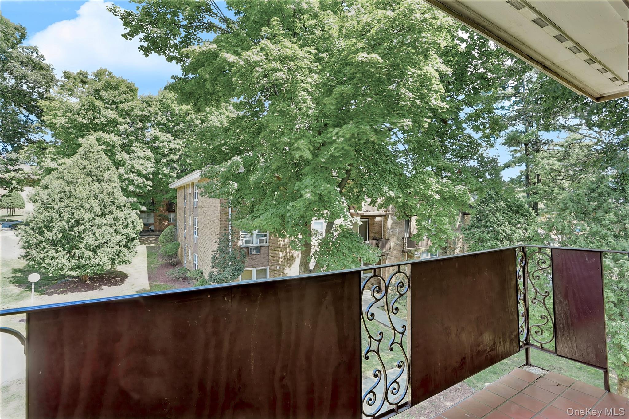 221 Kearsing Parkway, Unit E photo 20