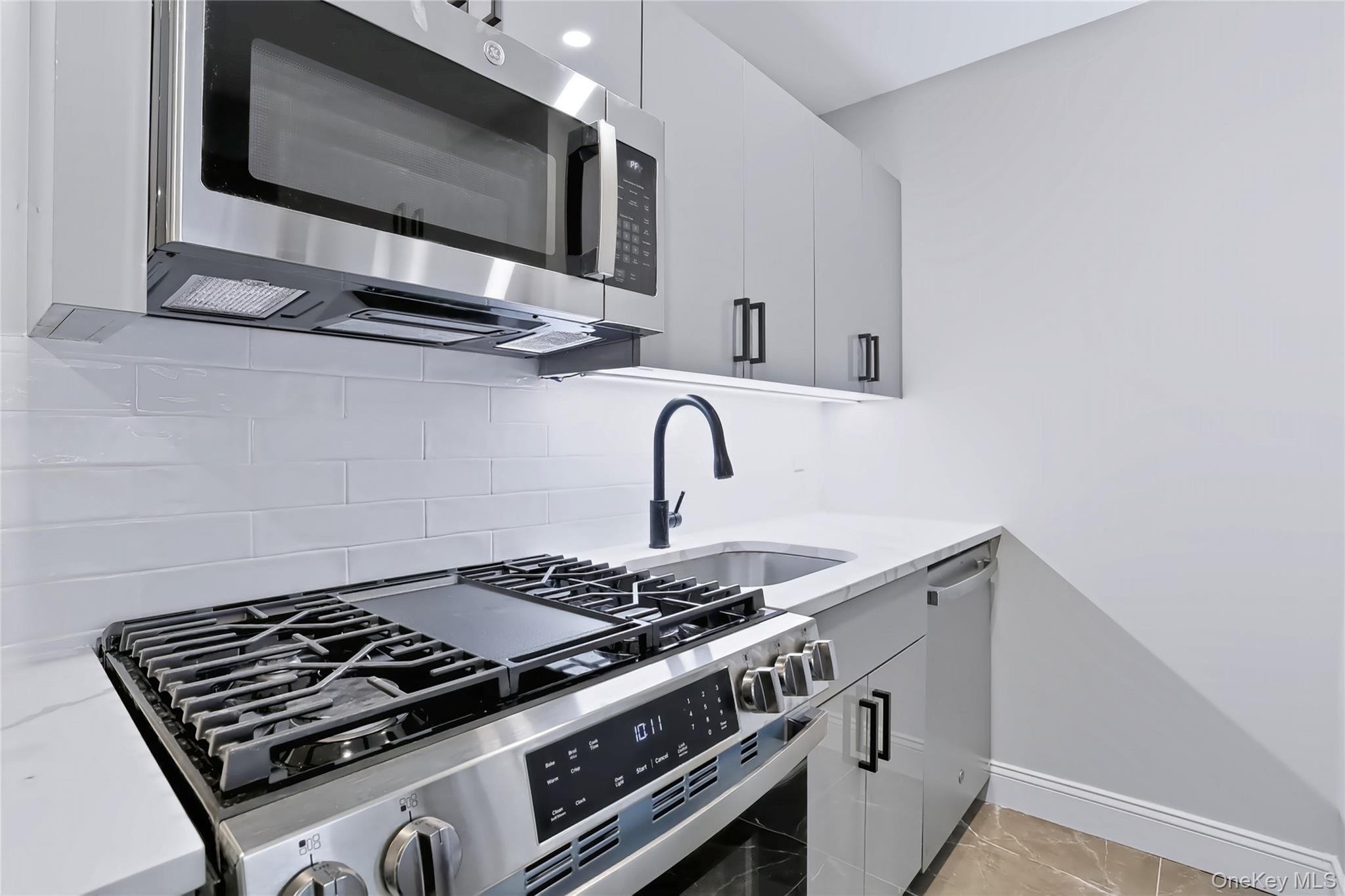 221 Kearsing Parkway, Unit E photo 8