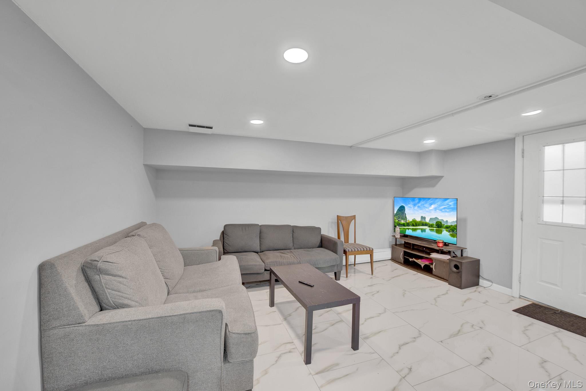 520 Kirkman Avenue – For Sale photo 2
