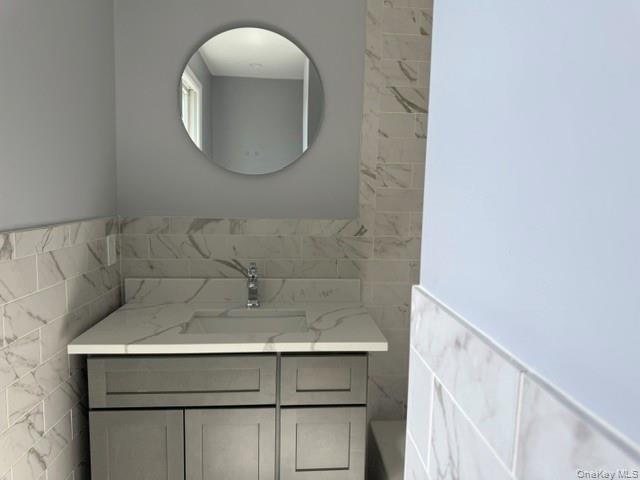 10-12 Main Street, Unit 2 photo 8