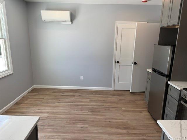 10-12 Main Street, Unit 4 photo 3