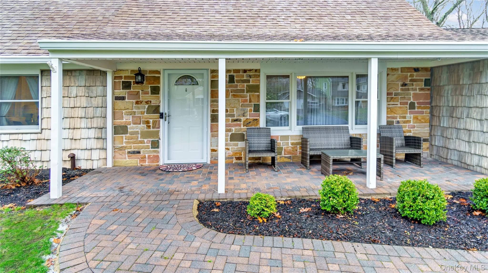 33 Spencer Lane – For Sale photo 3