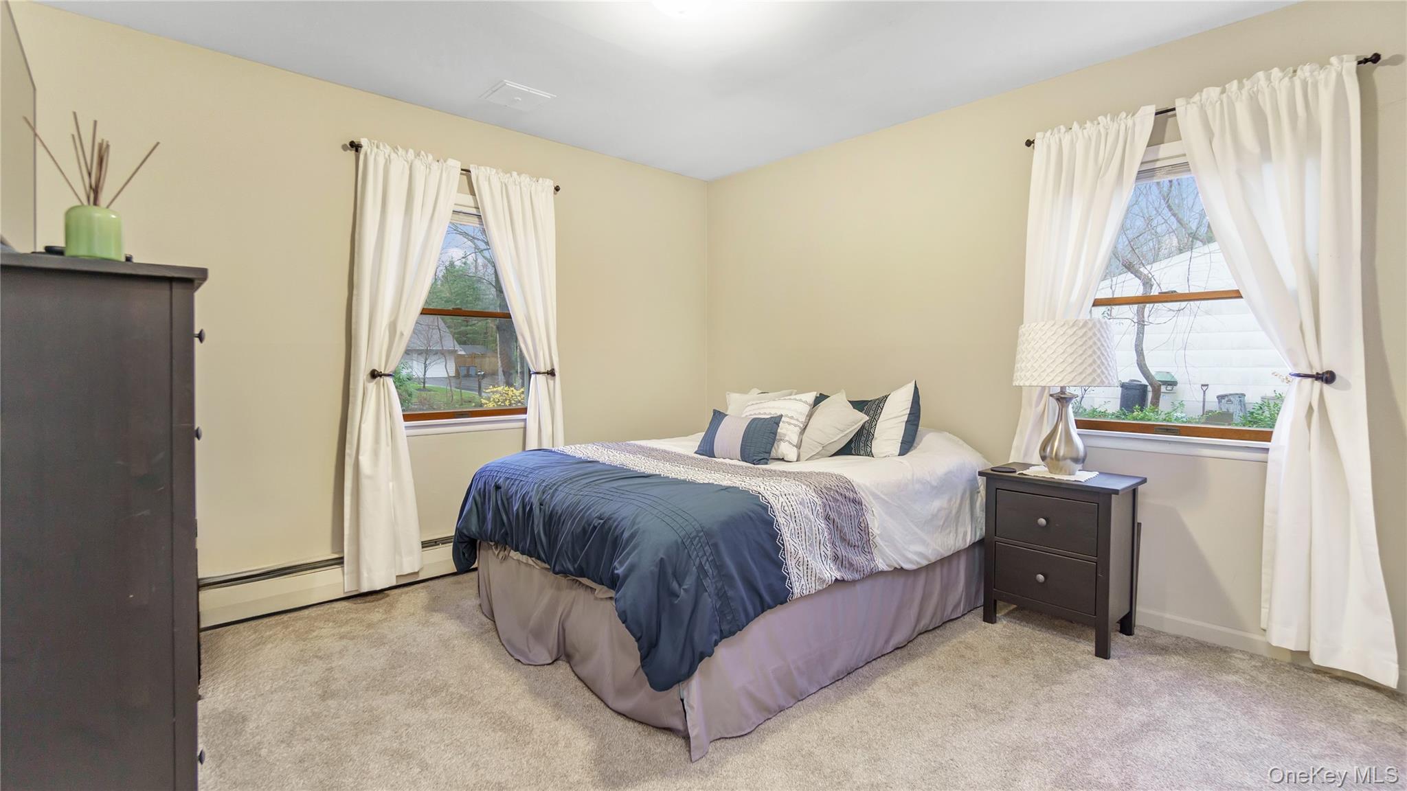 33 Spencer Lane – For Sale photo 25
