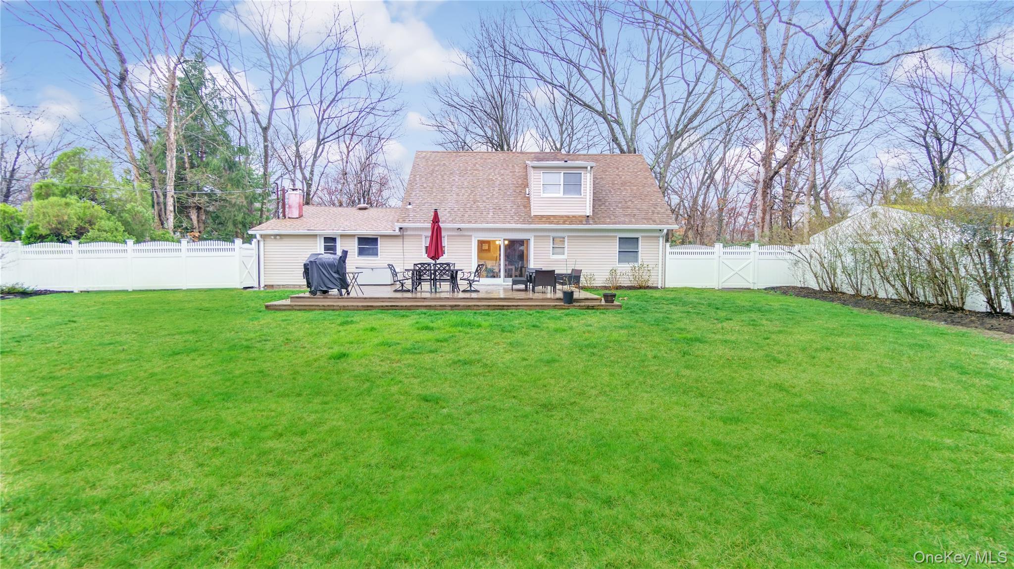 33 Spencer Lane – For Sale photo 6