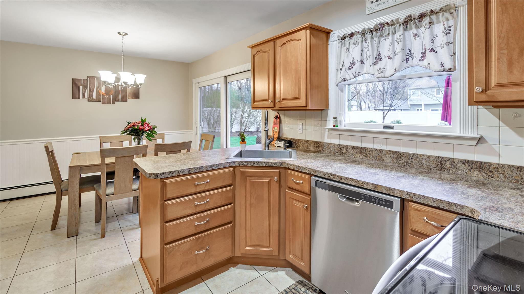 33 Spencer Lane – For Sale photo 17