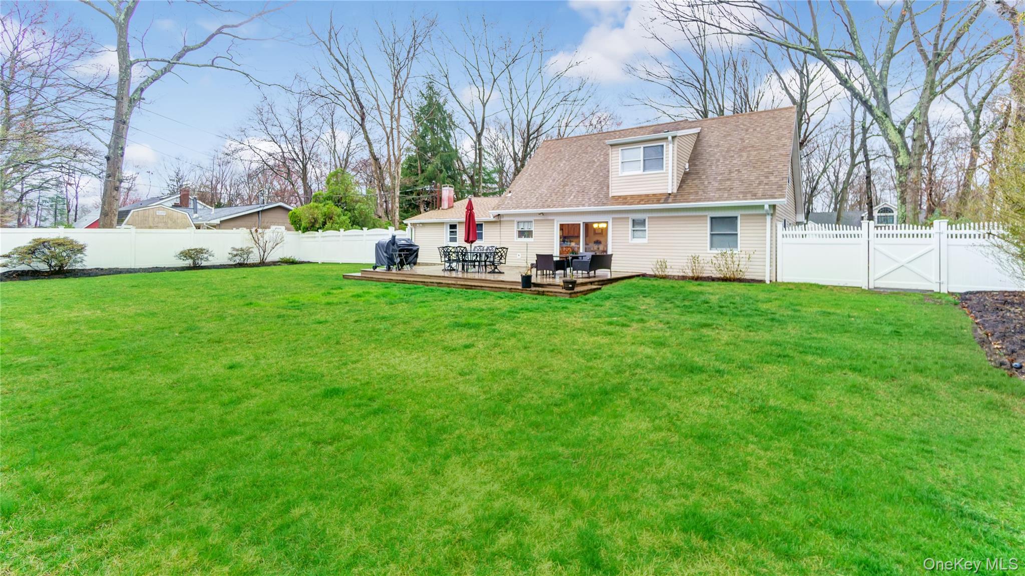 33 Spencer Lane – For Sale photo 5