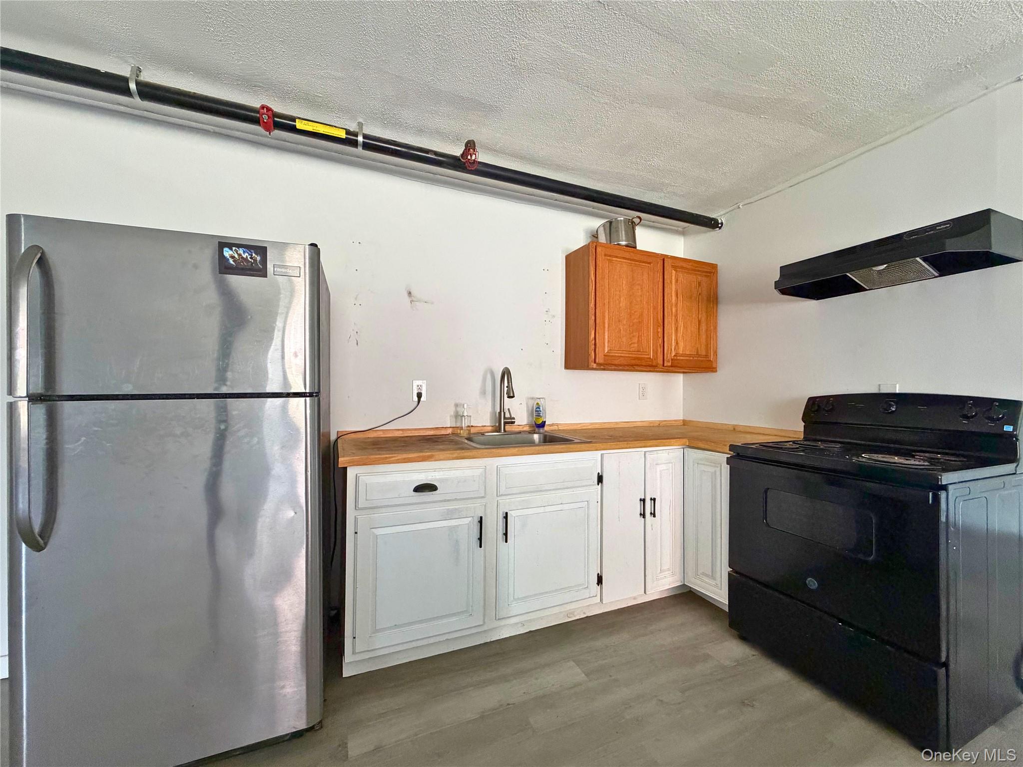 60 Dubois Street – For Rent photo 6