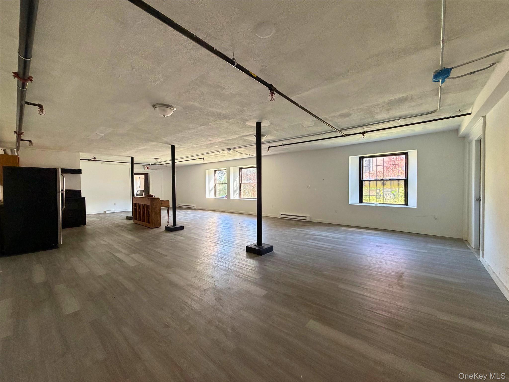 60 Dubois Street – For Rent photo 4
